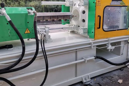 大型二板注塑機(jī)導(dǎo)軌腐蝕了如何修復(fù)？