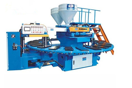 選擇混雙色注塑機(jī)廠家時(shí)應(yīng)該注意哪些問(wèn)題呢？