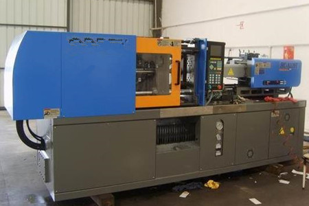 果筐注塑機(jī)廠家如何選擇比較好？需重視這些因素！